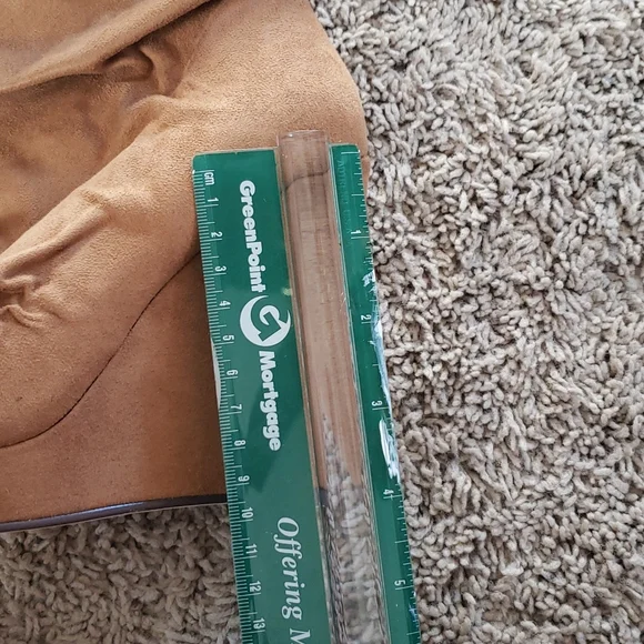 Faux suede camel/tan colored boots - Picture 4 of 6
